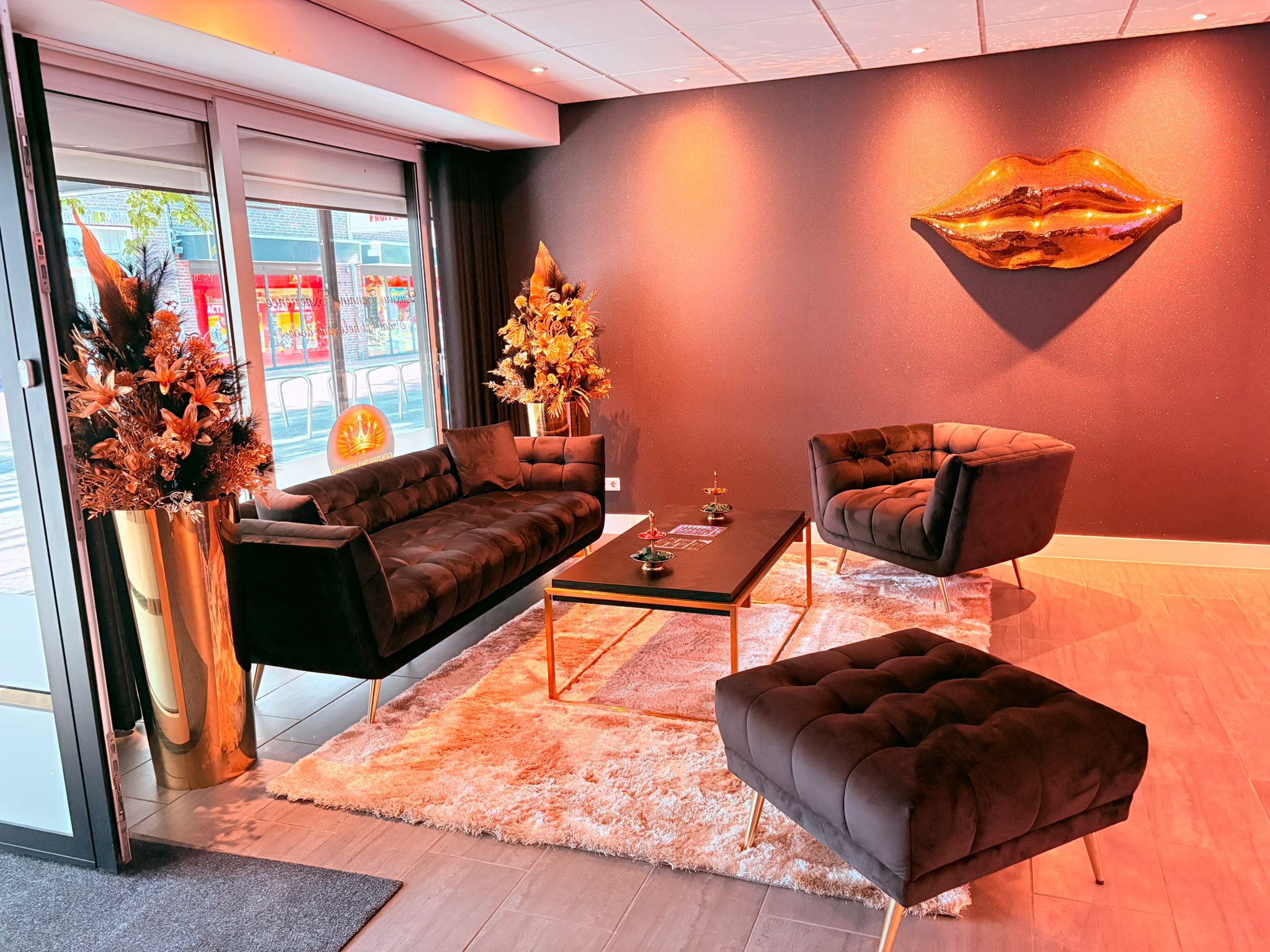 Luxe interieur Golden Palace Tan zonnestudio Wijchen